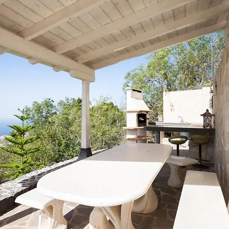 Willa Hoyagrande Sleeps 10 With Pool Air Con And Wifi