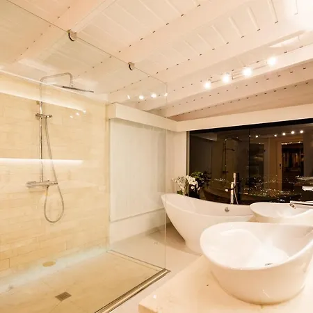 Hoyagrande Sleeps 10 With Pool Air Con And Wifi Villa *